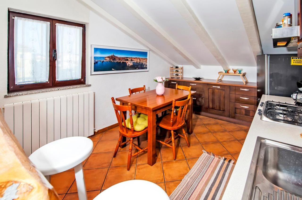 Apartment Camelia Rovinj Eksteriør billede